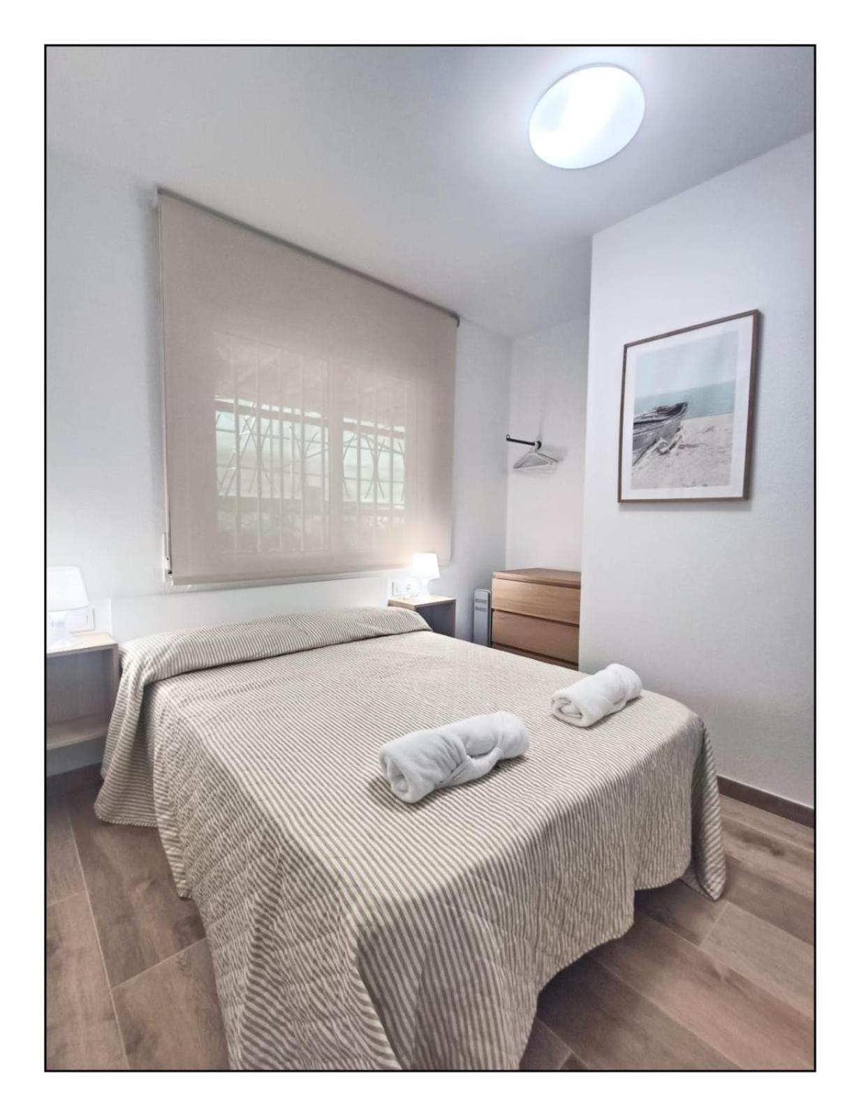 Apartamento - Wifi Free - Piscina - 50 M Playa Салоу Экстерьер фото