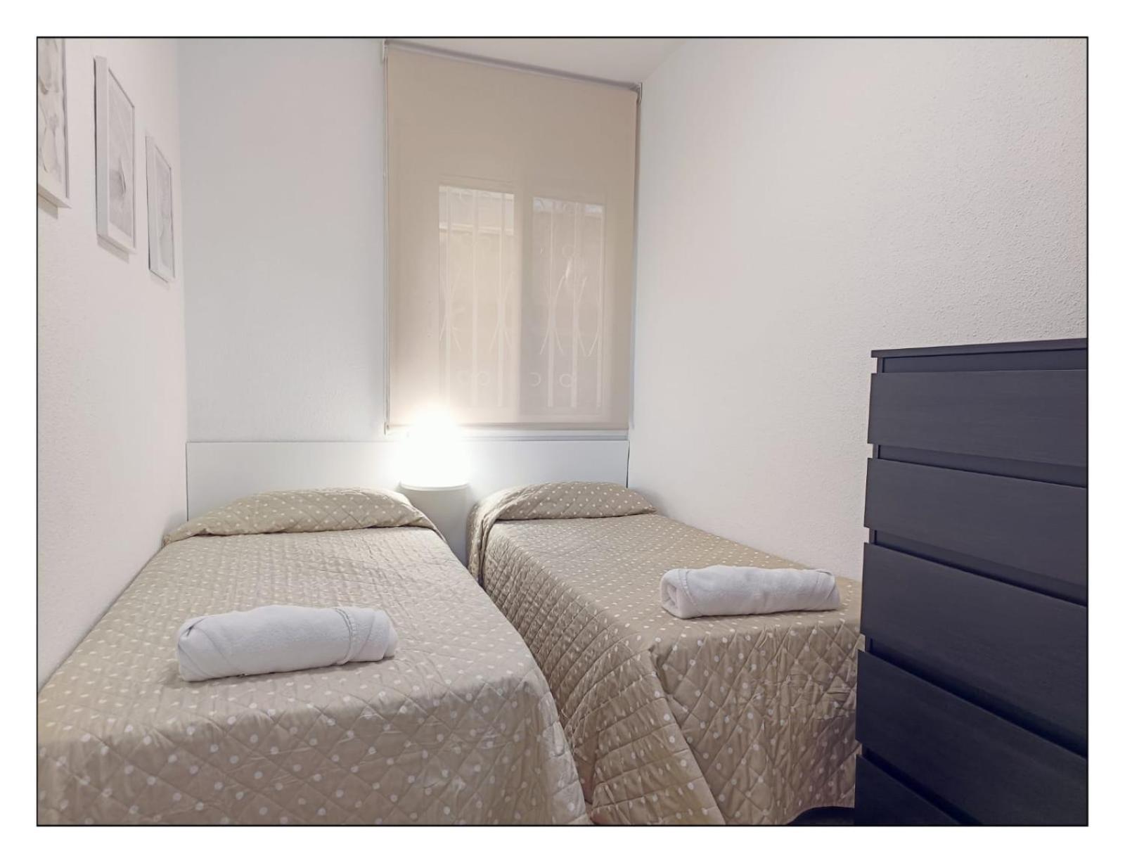 Apartamento - Wifi Free - Piscina - 50 M Playa Салоу Экстерьер фото